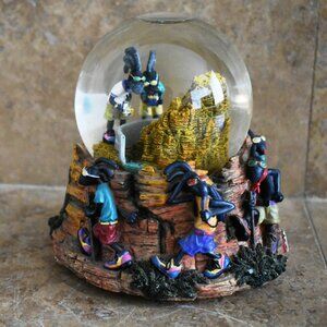 1990's VINTAGE Navajo Hiking Kokopelli Joe Las Vegas Statue Musical Snow Globe